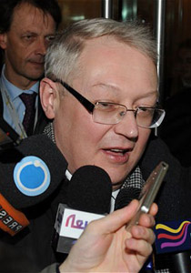 ريابكوف: تهديدات أصحاب الرؤوس الحامية لإيران غير مقبولة صورة رقم 1