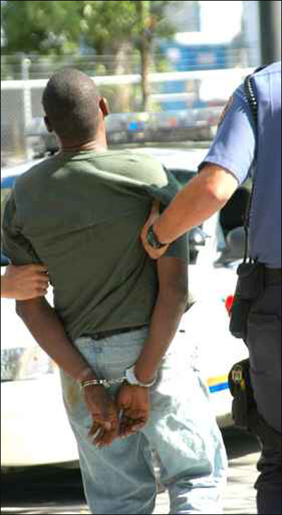 تونس: السجن 7 سنوات ونصف لشابين نشرا رسوما مسيئة للنبي محمد! صورة رقم 1