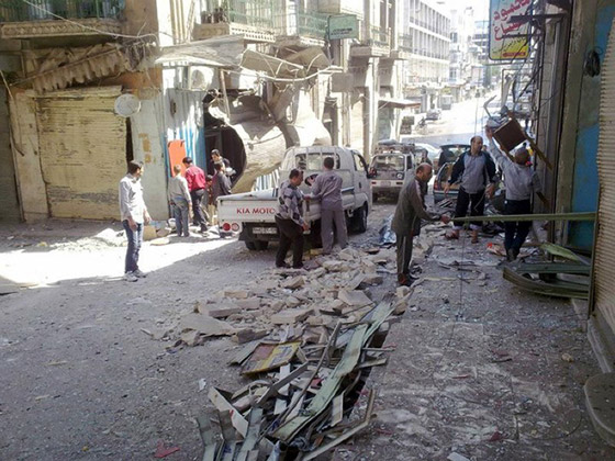 سوريا: الاعلان عن سقوط 42 قتيلا وازدياد اللاجئين الى تركيا صورة رقم 5