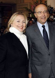 كلينتون تدعو للعمل بقوة لفرض حظر التسلح على دمشق! صورة رقم 2