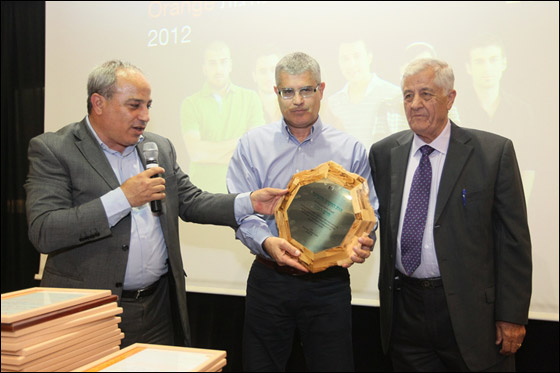 Orange توزع منح مشروع 