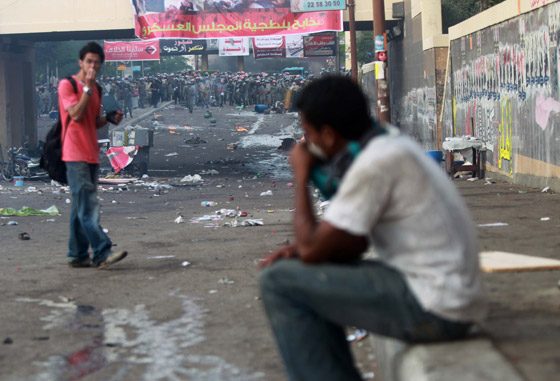 مصر: الإخوان ينفون مسؤوليتهم عن مصر: الإخوان ينفون مسؤوليتهم عن