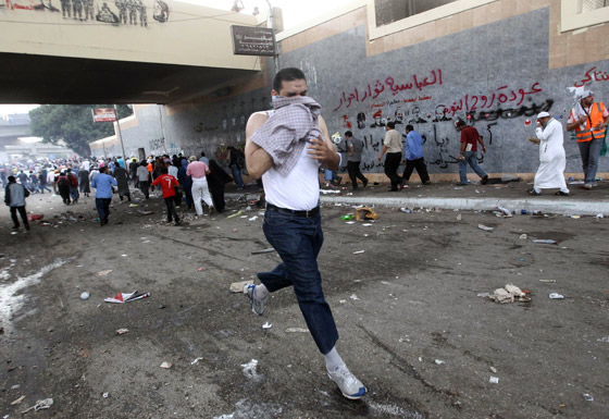 مصر: الإخوان ينفون مسؤوليتهم عن مصر: الإخوان ينفون مسؤوليتهم عن