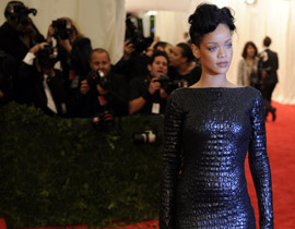 بالصور.. نجمات هوليوود تتنافسن على لقب الأكثر أناقة في نيويورك! صورة رقم 1