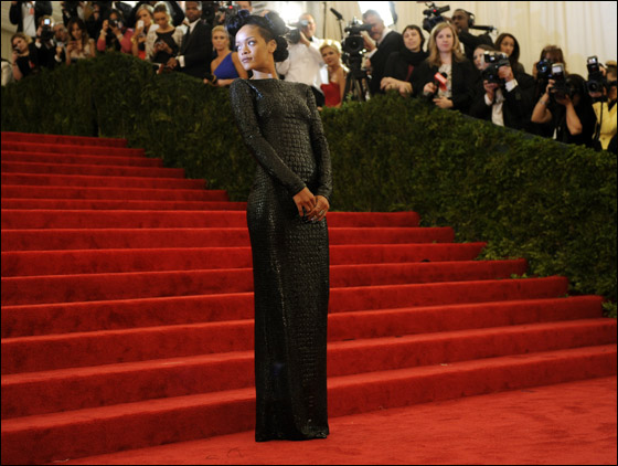 بالصور.. نجمات هوليوود تتنافسن على لقب الأكثر أناقة في نيويورك! صورة رقم 4