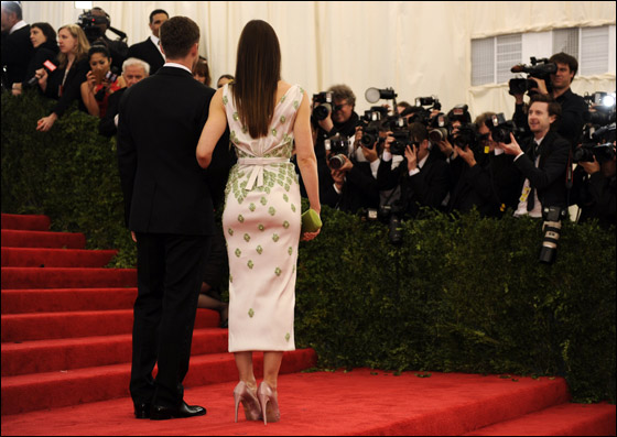 بالصور.. نجمات هوليوود تتنافسن على لقب الأكثر أناقة في نيويورك! صورة رقم 40