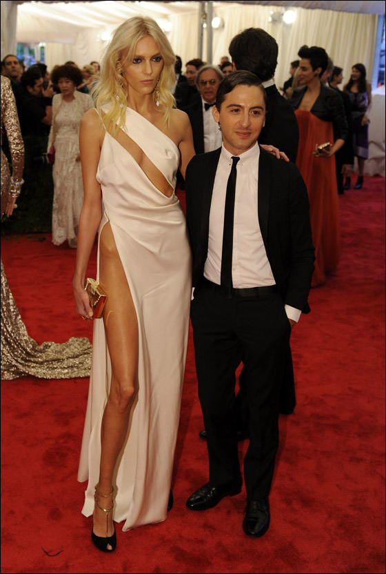 بالصور.. نجمات هوليوود تتنافسن على لقب الأكثر أناقة في نيويورك! صورة رقم 71