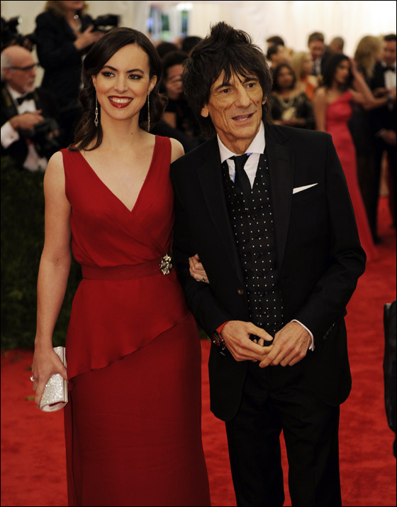 بالصور.. نجمات هوليوود تتنافسن على لقب الأكثر أناقة في نيويورك! صورة رقم 45