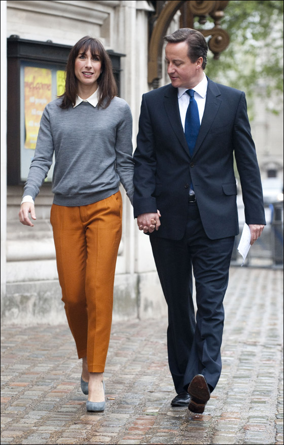 نبذة عن تفاصيل بعض النساء في قصور السلطة!  صورة رقم 6