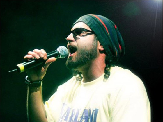 ايران تعرض مكافأة قدرها 100 ألف دولار لمن يقتل مغنيا ايرانيا! صورة رقم 7