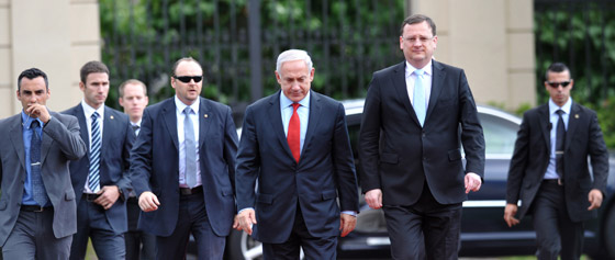 نتنياهو: إيران تسعى إلى الخداع والتأخير في المحادثات النووية!  صورة رقم 3