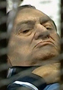 مبارك يدعم المرشح أحمد شفيق ويرى أنه الأصلح لخلافته!! صورة رقم 2