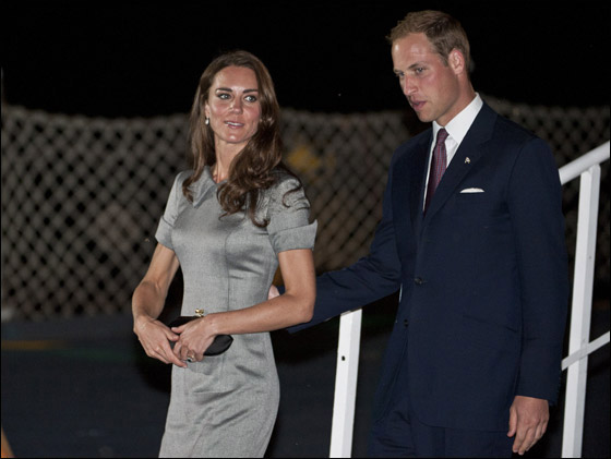 الامير وليام يكشف بانه نام نصف ساعة فقط في ليلة زفافه! صورة رقم 1