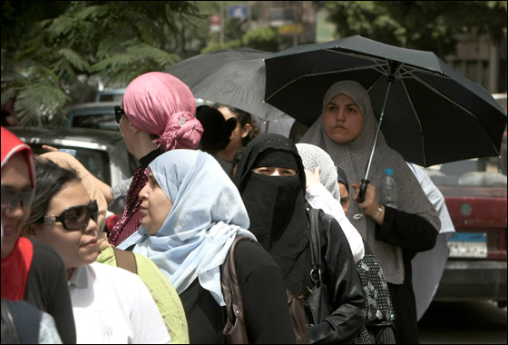 ناخبو قرية مبارك: نظام مبارك انتهى ونرفض 