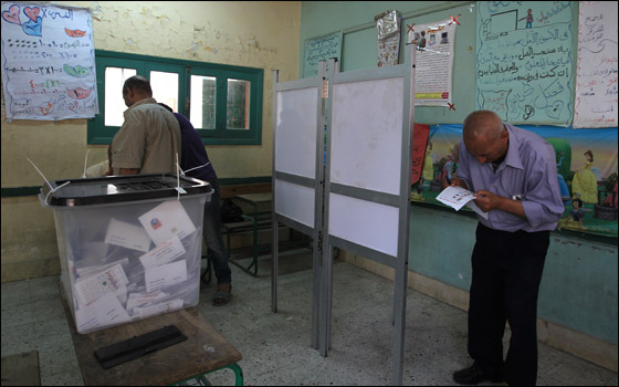 ناخبو قرية مبارك: نظام مبارك انتهى ونرفض 