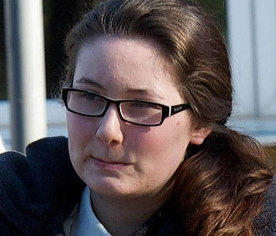 السجن سنتين لمليونيرة بتهمة نقل لصوص في سيارتها! صورة رقم 1