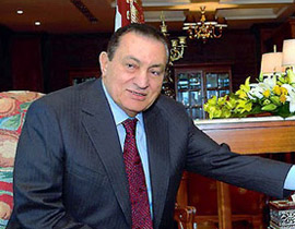 مبارك كان يشاهد الأفلام فقط وبعيد عن الثقافة كل البعد! صورة رقم 1