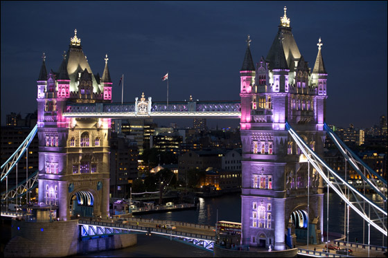 بالصور: برج لندن يضاء بالالوان استعدادا للالعاب الاولمبية!  صورة رقم 8