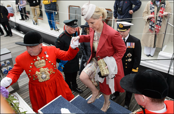 تكاليف احتفالات اليوبيل الماسي للملكة اليزابيث بلغت 9.3 مليارات دولار صورة رقم 19