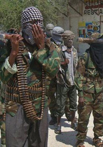 حركة الشباب الصومالية تعلن عن مكافأة 10 جمال لمن يجد موقع اوباما صورة رقم 1