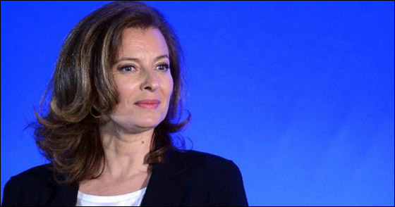 ضجة اعلامية بسبب تعليق كتبته السيدة الفرنسية الاولى!! صورة رقم 2