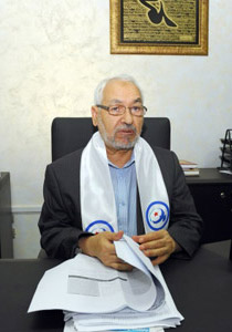 الغنوشي يدعو لمواجهة اعداء الثورة ويتهم الظواهري بنقل 