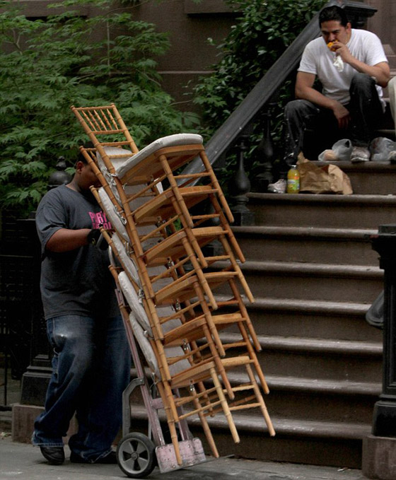 بالصور.. أوباما وزوجته يزوران منزل النجمة سارة باركر!  صورة رقم 6