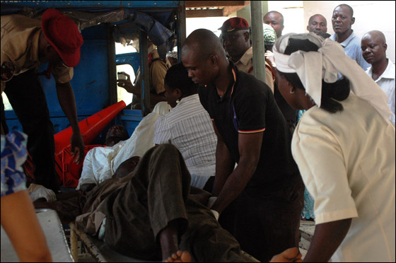 نيجيريا: مقتل 44 شخصا اثر تفجيرات ضربت 3 كنائس!!  صورة رقم 2