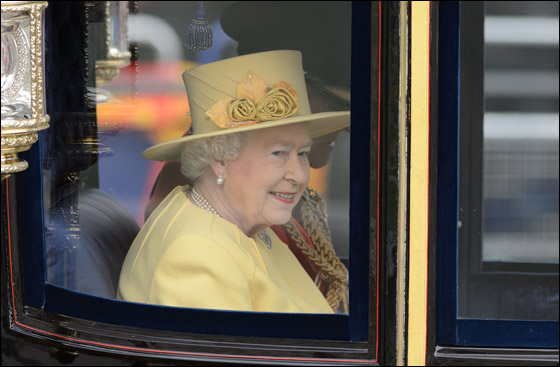 راتب الملكة إليزابيث يرتفع بنسبة 20 بالمئة ليصل الى 36 مليون إسترليني صورة رقم 5