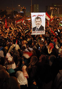 المجلس العسكري يحذر من عواقب عدم تنفيذ احكام القضاء في مصر! صورة رقم 2