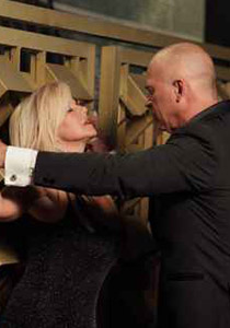 خطف امرأة واعتدى عليها بشكل فاحش كي يجبر أهلها على تطليقها من زوجها  صورة رقم 1