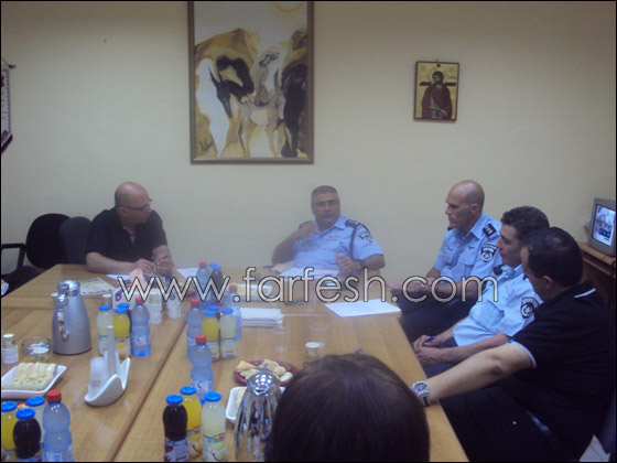 قائد شرطة الناصرة يجتمع بمجلس الطائفة العربية الارثوذكسية صورة رقم 4 قائد شرطة الناصرة يجتمع بمجلس الطائفة العربية الارثوذكسية صورة رقم 4