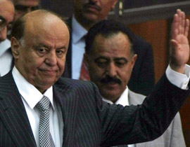 رئيس اليمن يستصعب ممارسة مهامه والرصاص يضرب بيته يوميا! صورة رقم 1 رئيس اليمن يستصعب ممارسة مهامه والرصاص يضرب بيته يوميا! صورة رقم 1