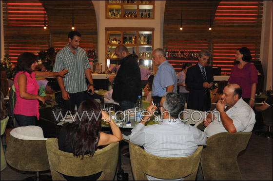 افتتاح مطعم سكرية بحضور فني حاشد صورة رقم 13 افتتاح مطعم سكرية بحضور فني حاشد صورة رقم 13