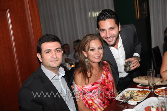 الفنان عصام بريدي وشقيقه يحتفلان بـ Table7 بحضور المشاهير صورة رقم 15