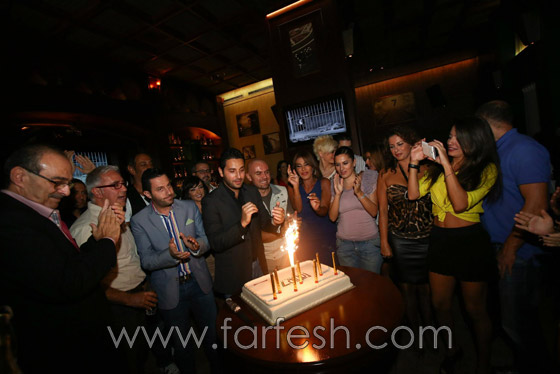 الفنان عصام بريدي وشقيقه يحتفلان بـ Table7 بحضور المشاهير صورة رقم 25