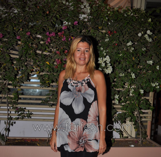 مواقف وطرائف النجوم في احتفالات رأس السنة الجديدة صورة رقم 3 مواقف وطرائف النجوم في احتفالات رأس السنة الجديدة صورة رقم 3