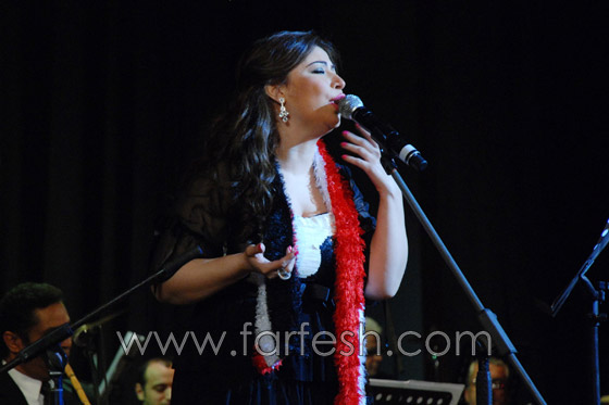 النجوم بتأبين الشريعي وهمسات حول فستان نادية المكشوف صورة رقم 16 النجوم بتأبين الشريعي وهمسات حول فستان نادية المكشوف صورة رقم 16