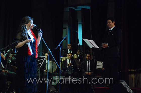 النجوم بتأبين الشريعي وهمسات حول فستان نادية المكشوف صورة رقم 20 النجوم بتأبين الشريعي وهمسات حول فستان نادية المكشوف صورة رقم 20