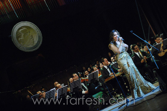 النجوم بتأبين الشريعي وهمسات حول فستان نادية المكشوف صورة رقم 31 النجوم بتأبين الشريعي وهمسات حول فستان نادية المكشوف صورة رقم 31