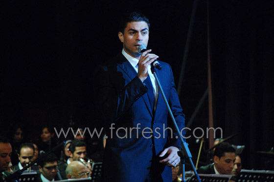 النجوم بتأبين الشريعي وهمسات حول فستان نادية المكشوف صورة رقم 36 النجوم بتأبين الشريعي وهمسات حول فستان نادية المكشوف صورة رقم 36