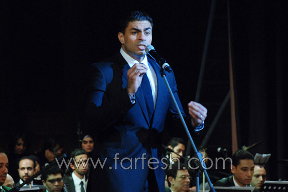 النجوم بتأبين الشريعي وهمسات حول فستان نادية المكشوف صورة رقم 40 النجوم بتأبين الشريعي وهمسات حول فستان نادية المكشوف صورة رقم 40