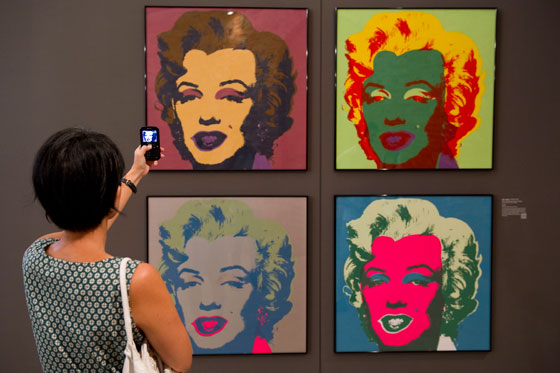 شفتي مارلين مونرو قطعة رئيسية في المزاد وتباع بـ90 الف دولار صورة رقم 6 شفتي مارلين مونرو قطعة رئيسية في المزاد وتباع بـ90 الف دولار صورة رقم 6