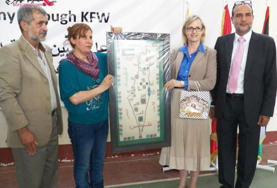 في رسائل لمديرة الاونروا: لماذا حضرت فلسطين وغابت اسرائيل؟ صورة رقم 2 في رسائل لمديرة الاونروا: لماذا حضرت فلسطين وغابت اسرائيل؟ صورة رقم 2