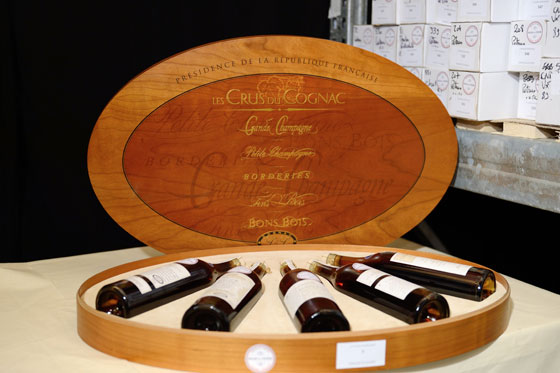 بسبب التقشف: قصر الاليزيه يعرض مخزونه من النبيذ للبيع  صورة رقم 9