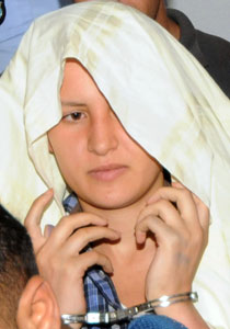 سجدة نسوية بصدور منزوعة مع الناشطة امينة التونسية  صورة رقم 1