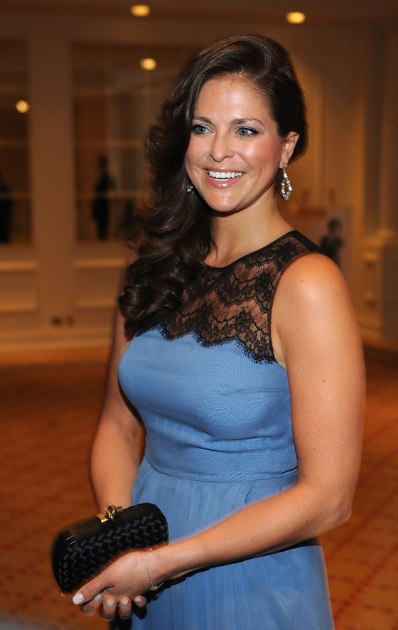 الشرطة السويدية تسجل مخالفة مرورية مع غرامة للأميرة مادلين    صورة رقم 6