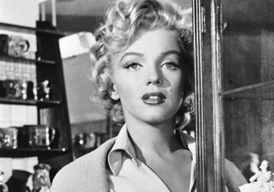 مارلين مونرو: الرئيس كنيدي وشقيقه تناقلاني بينهما كقطعة لحم  صورة رقم 12