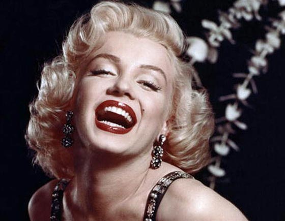 مارلين مونرو: الرئيس كنيدي وشقيقه تناقلاني بينهما كقطعة لحم  صورة رقم 11