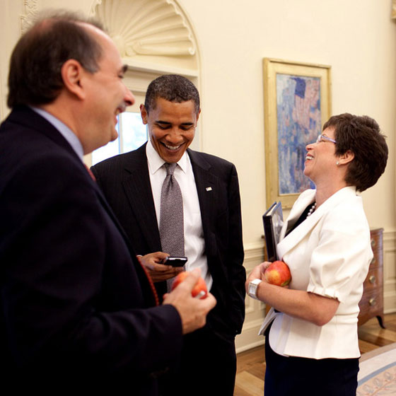 صور ساخرة من اوباما لفضيحة التجسس على البريد الإلكتروني  صورة رقم 11